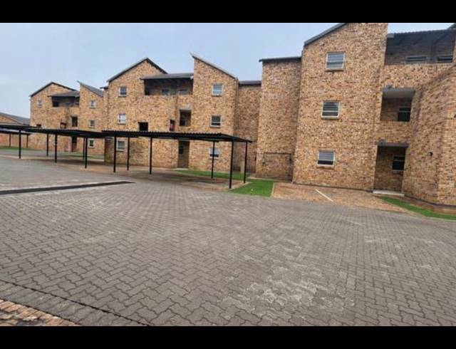 2 BEDROOM CLUSTER FOR SALE IN HONEY PARK